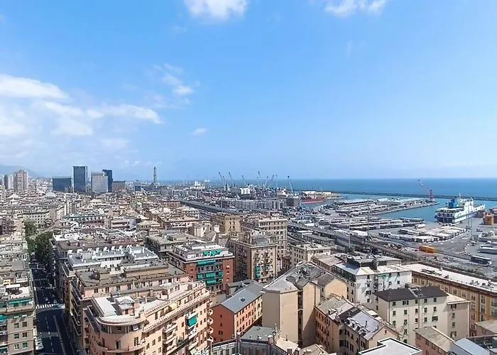 Attico Con Vista Su Genova