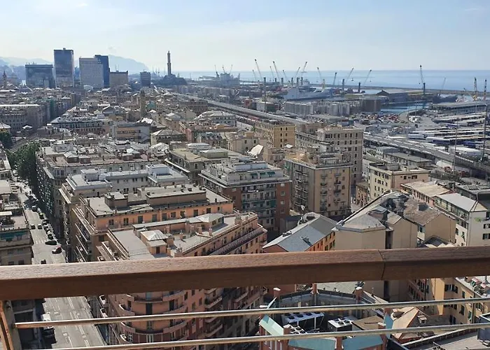 Attico Con Vista Su Genua