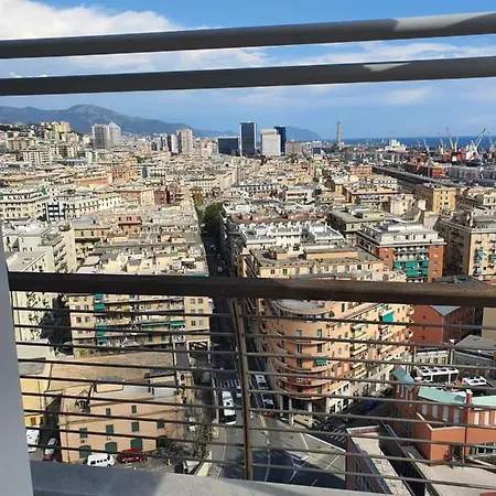 Attico Con Vista Su Genoa