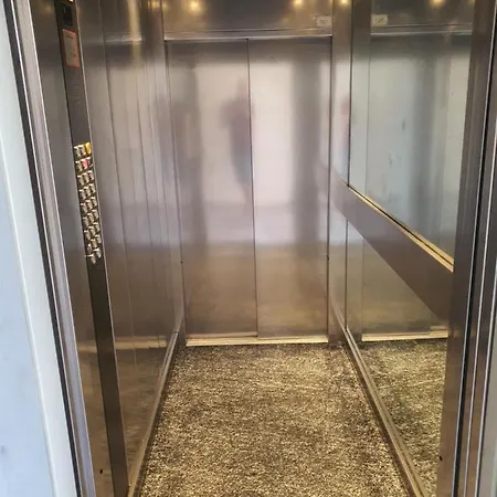 شقة Attico Con Vista Su